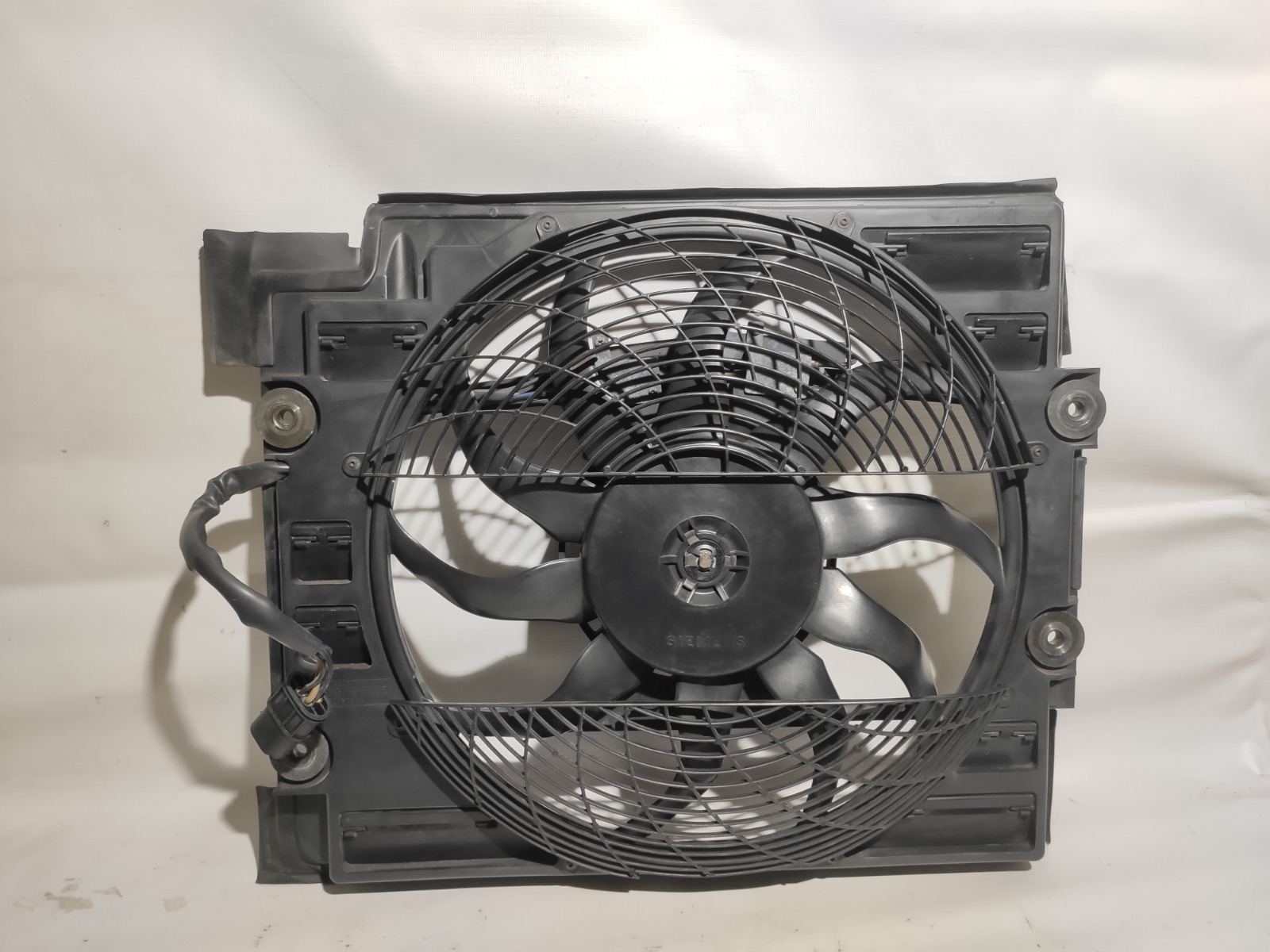 Вентилятор радиатора кондиционера Bmw 5-Series E39 M52B25 1995