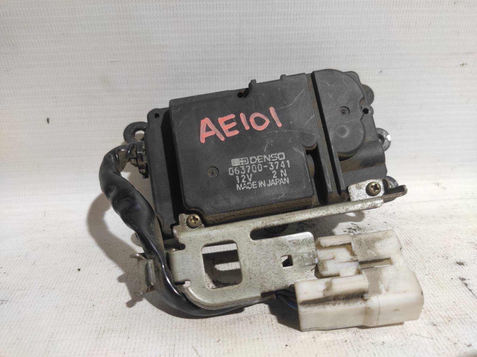 Сервопривод заслонок печки Toyota Sprinter Trueno AE101 4AGE 1991 (б/у)