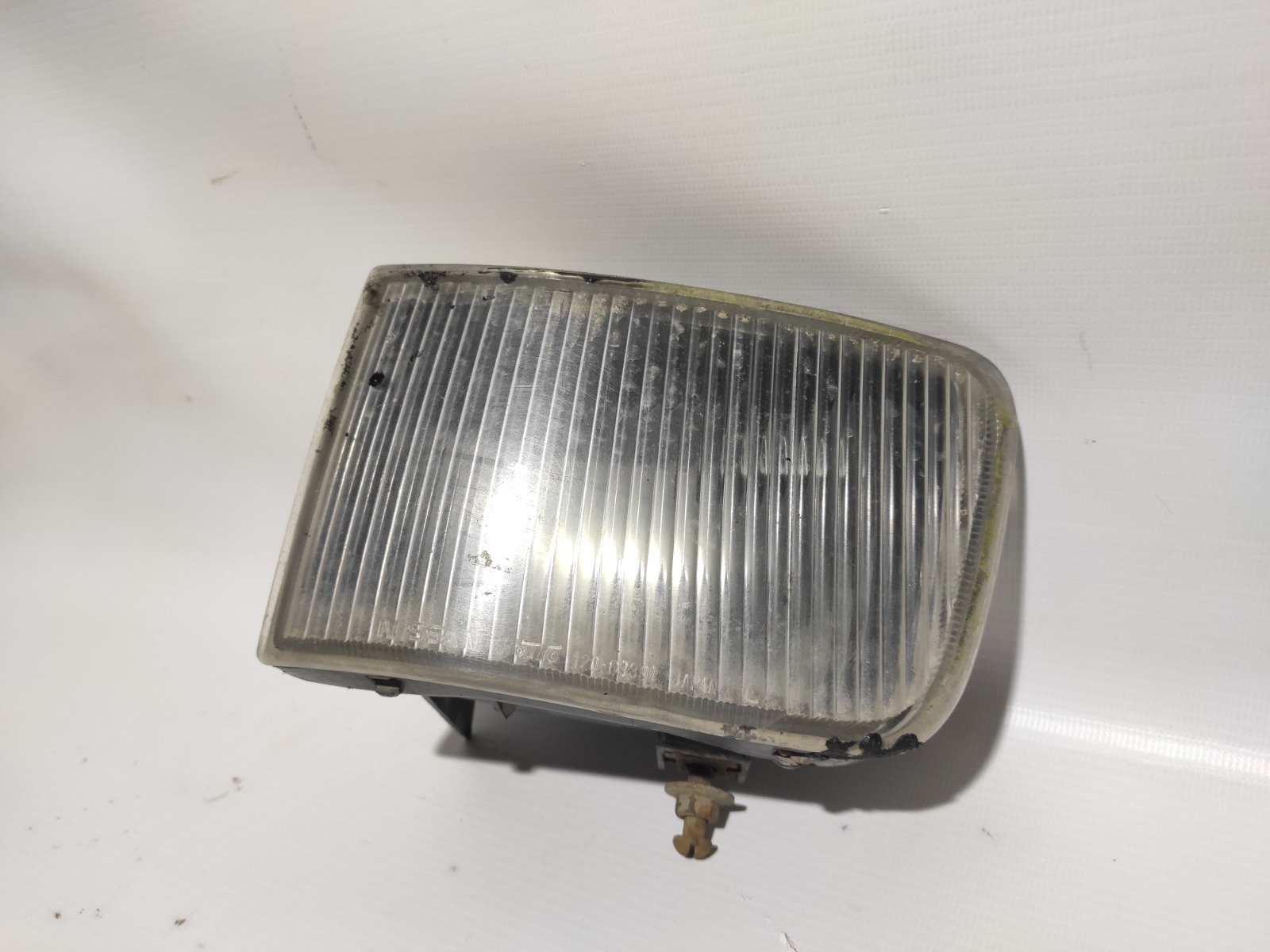 Фара противотуманная Nissan Cefiro A32 VQ20DE 1994 левая (б/у)