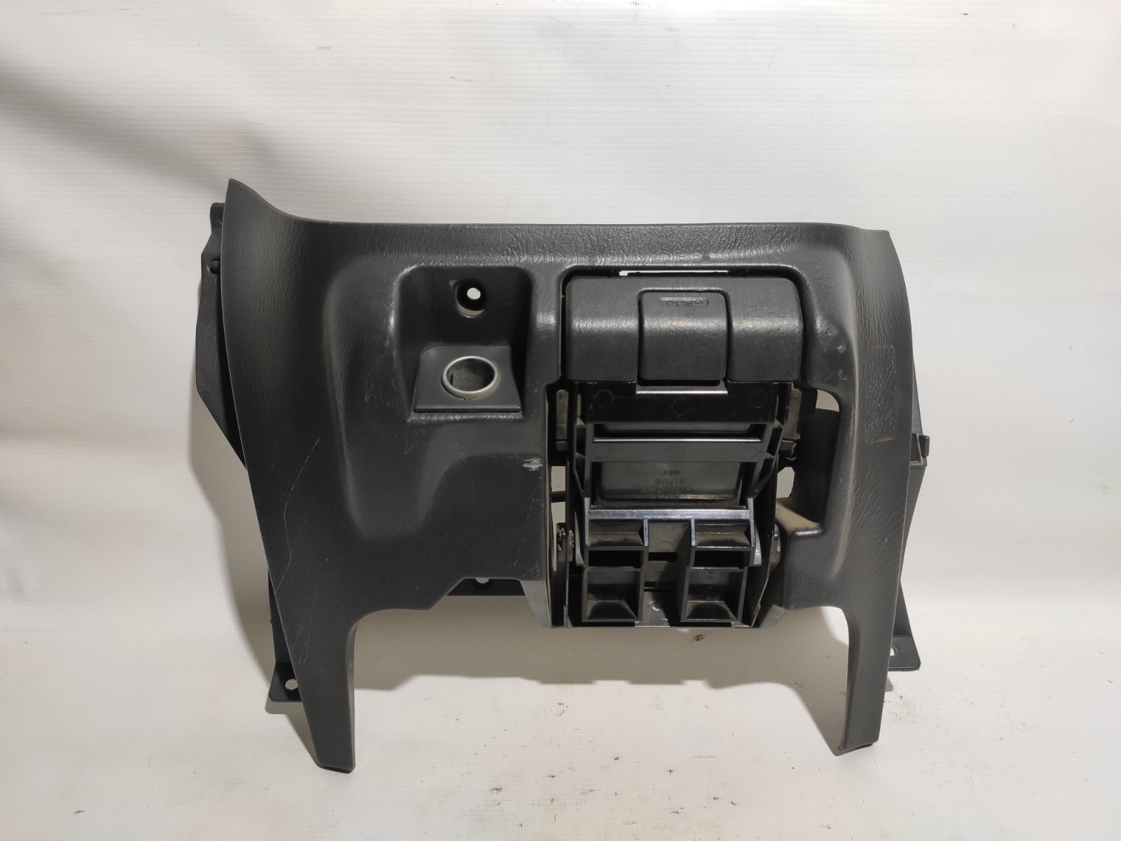 Накладка торпедо Honda Integra SJ EK3 D15B 1998 (б/у)