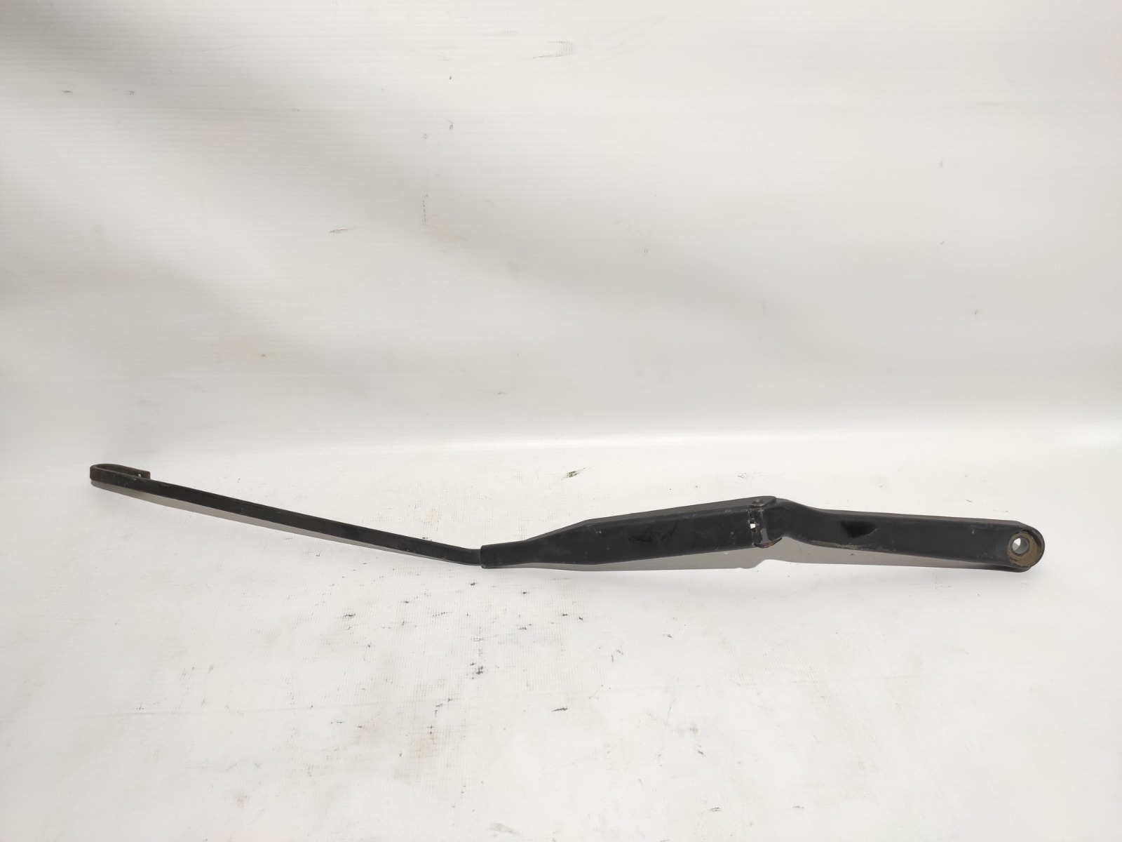 Поводок стеклоочистителя BMW 3-Series E36 M50B20 1990 правый (б/у)