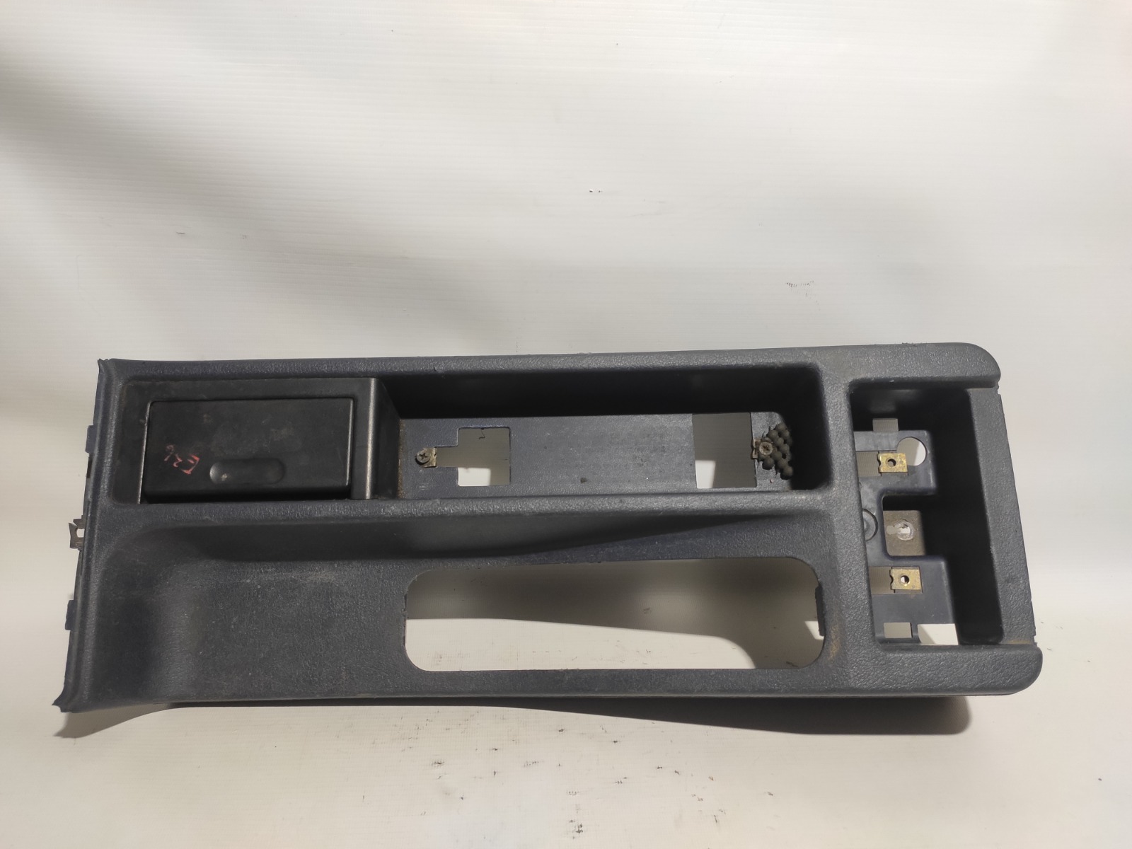 Консоль центральная BMW 3-Series E36 M50B20 1990 (б/у)