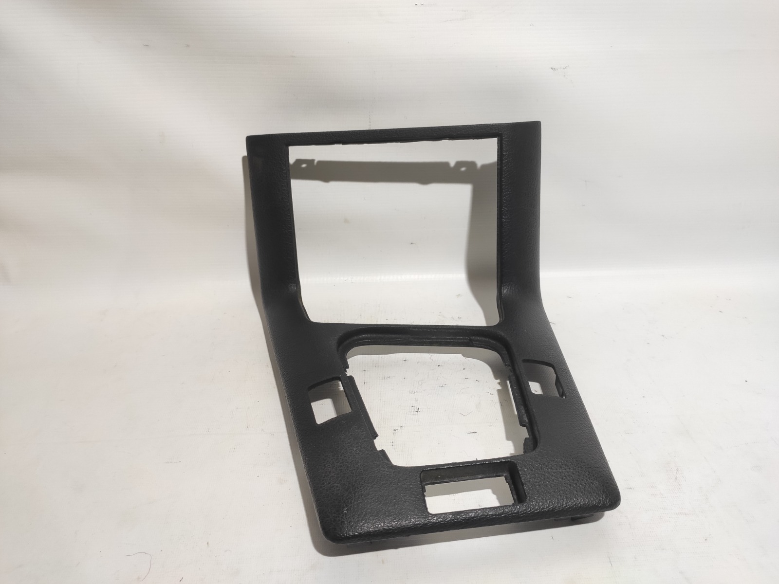 Накладка на кулису BMW 3-Series E36 M50B20 1990 (б/у)