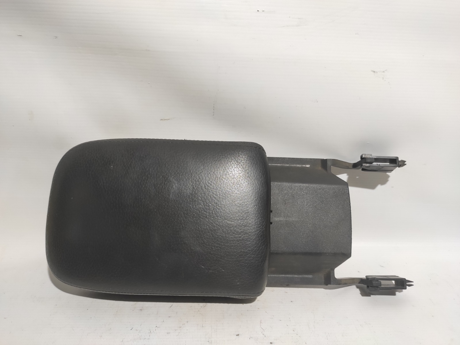 Подлокотник Saab 9-5 YS3E В235Е 2002 (б/у)