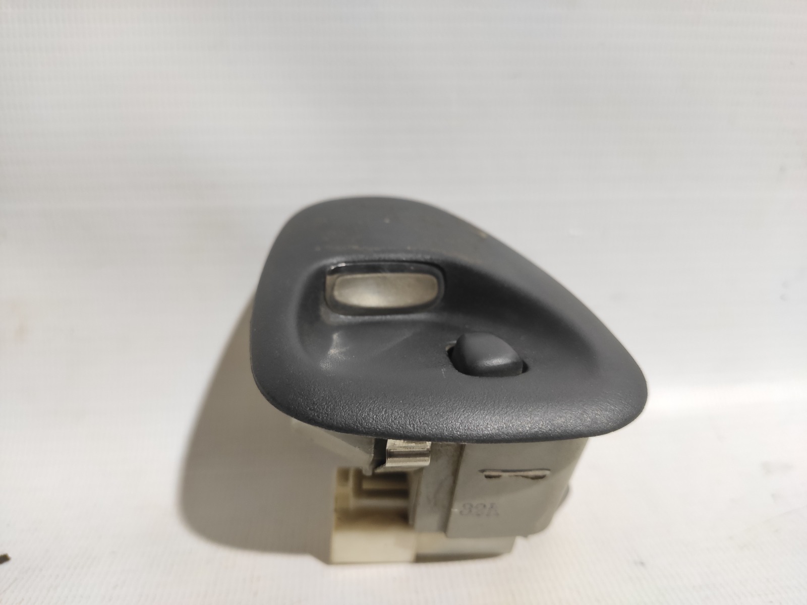 Светильник салона Toyota Sprinter Marino AE101 4AFE 1992 задний левый (б/у)