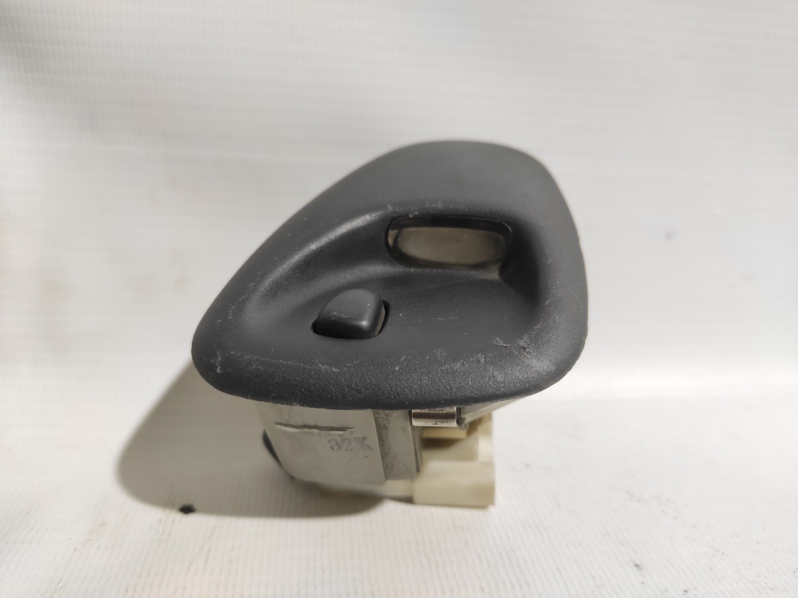 Светильник салона Toyota Sprinter Marino AE101 4AFE 1992 задний правый (б/у)