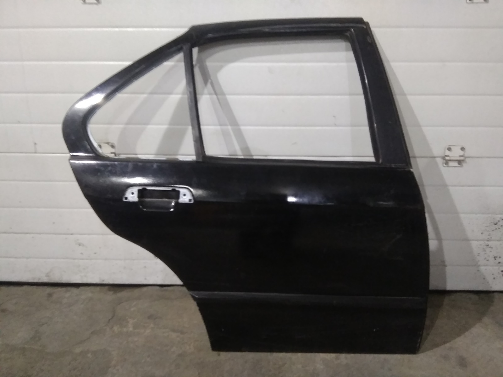 Дверь BMW 3-Series E36 M50B20 1990 задняя правая (б/у)