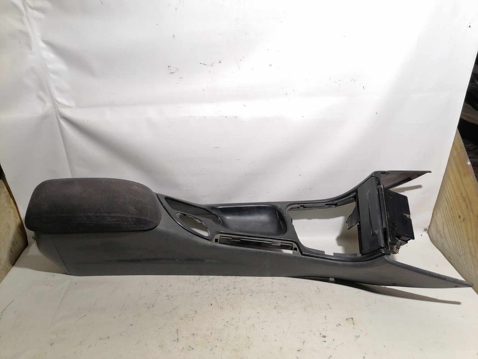 Подлокотник Ford Mondeo BNP NGA 1994 (б/у)