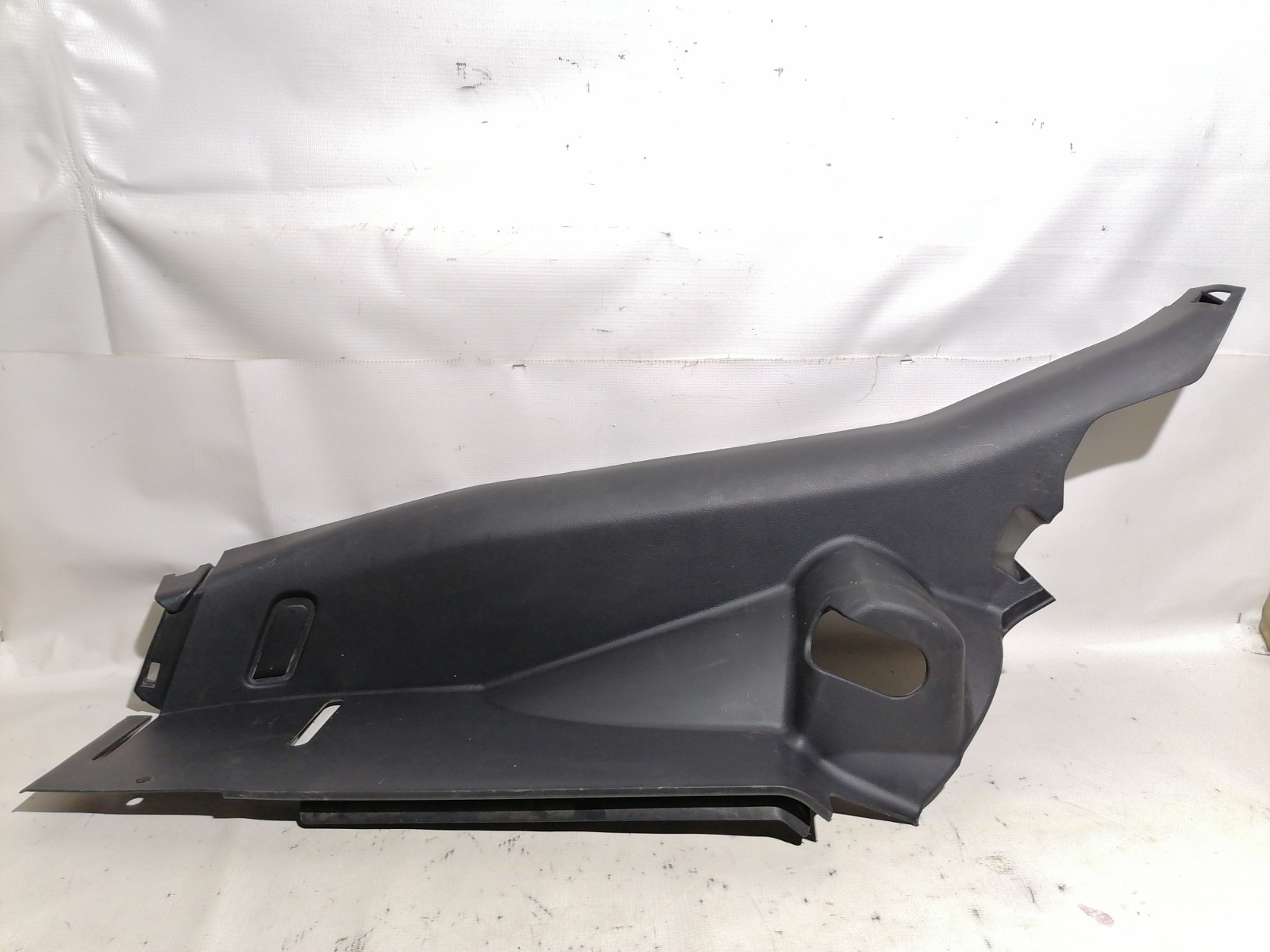 Обшивка, панель салона Chevrolet Cruze J300 F16D3 2012 задний левый (б/у)