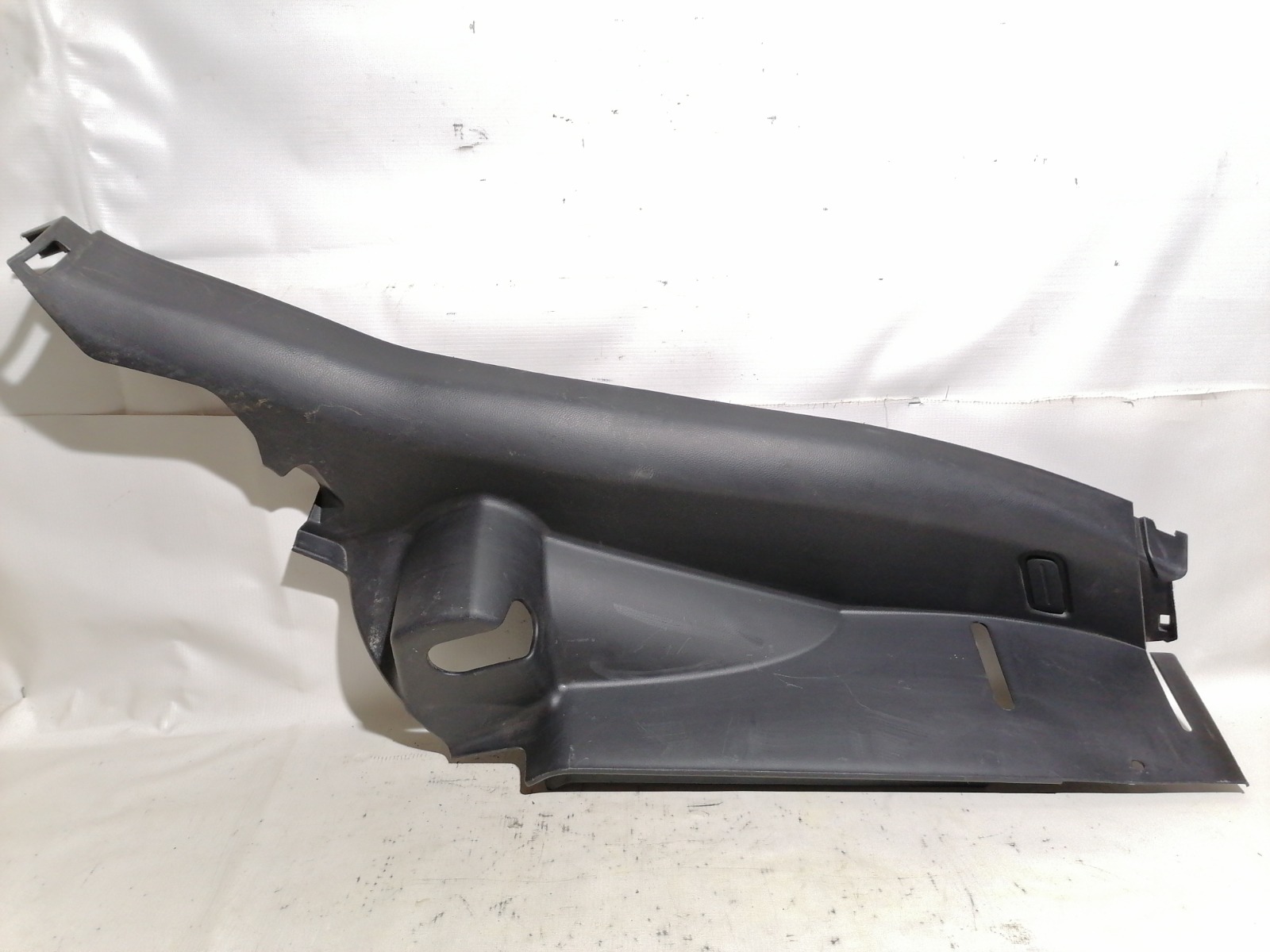 Обшивка, панель салона Chevrolet Cruze J300 F16D3 2012 задний правый (б/у)