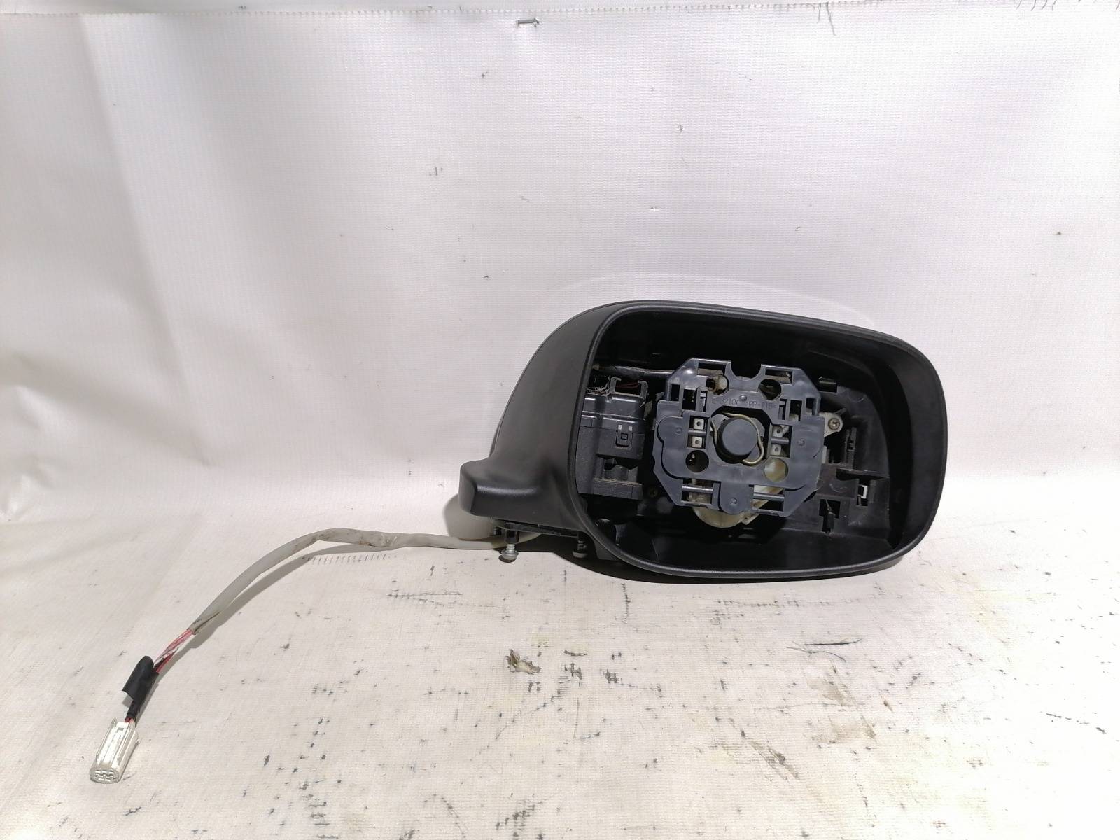 Зеркало заднего вида боковое Toyota Auris NZE154H 1NZFE 2008 правое (б/у)