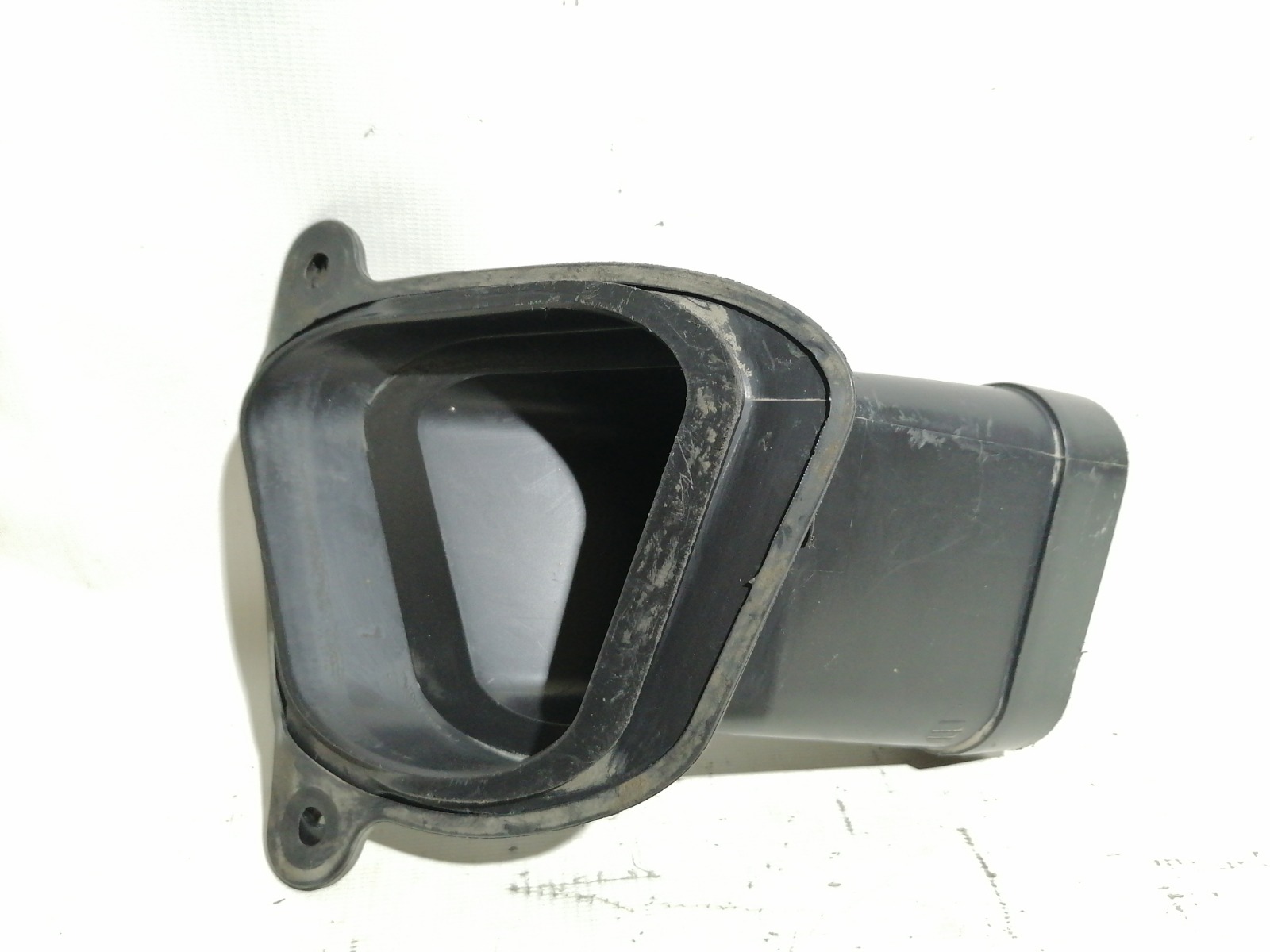 Воздуховод Chevrolet Cruze J300 F16D3 2012