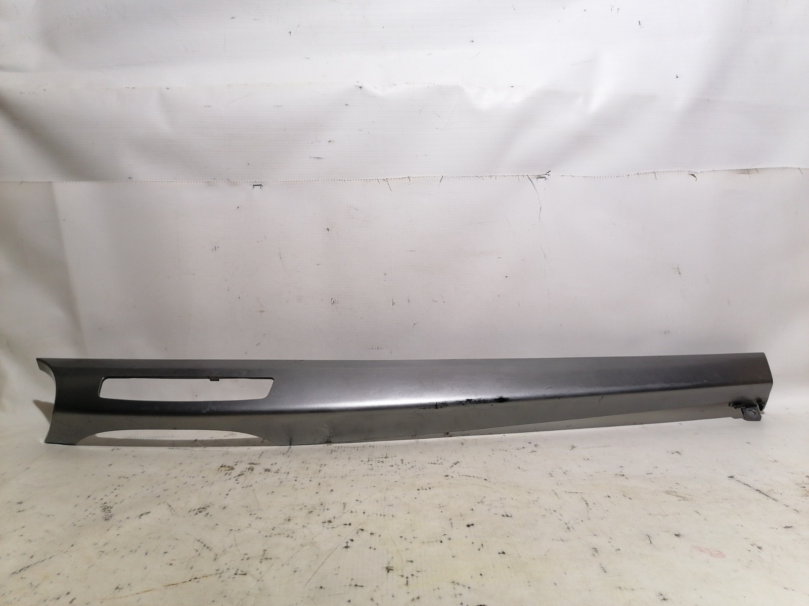 Накладка на торпедо Mitsubishi Lancer CY2A 4A91 2007 правая (б/у)