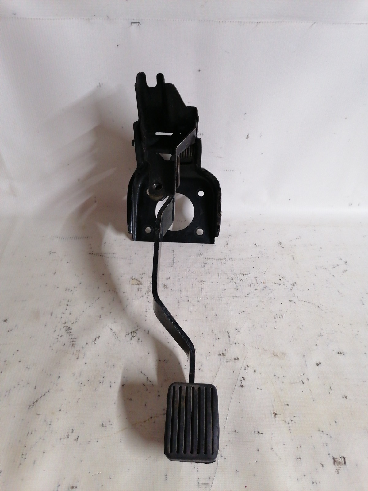 Педаль тормоза Hyundai Accent LC2 G4ECG 2000 (б/у)