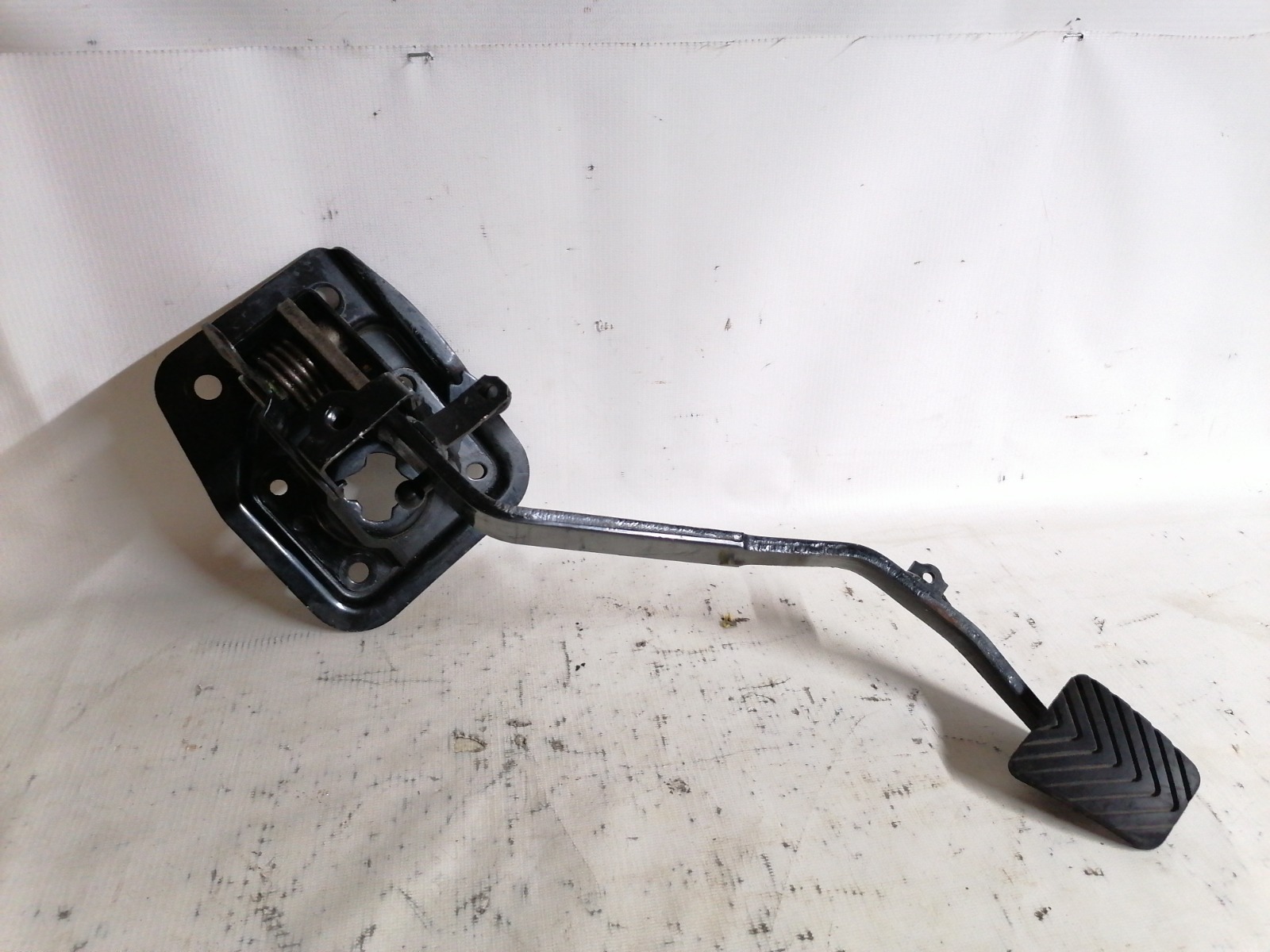 Педаль сцепления Mitsubishi Lancer CY3A 4B10 2008 (б/у)