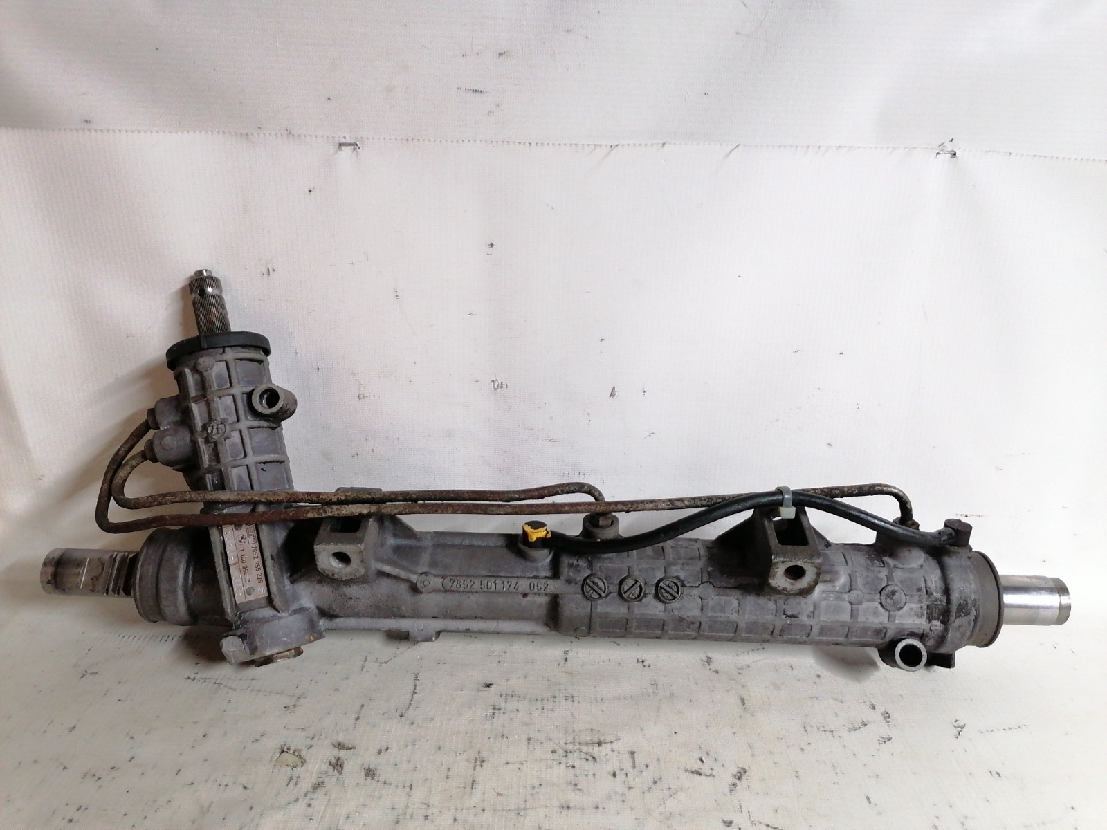 Рулевая рейка BMW 3-Series E36 M50B20 1996 (б/у) Рулевая рейка BMW 3-Series E36 M50B20 1996 (б/у)