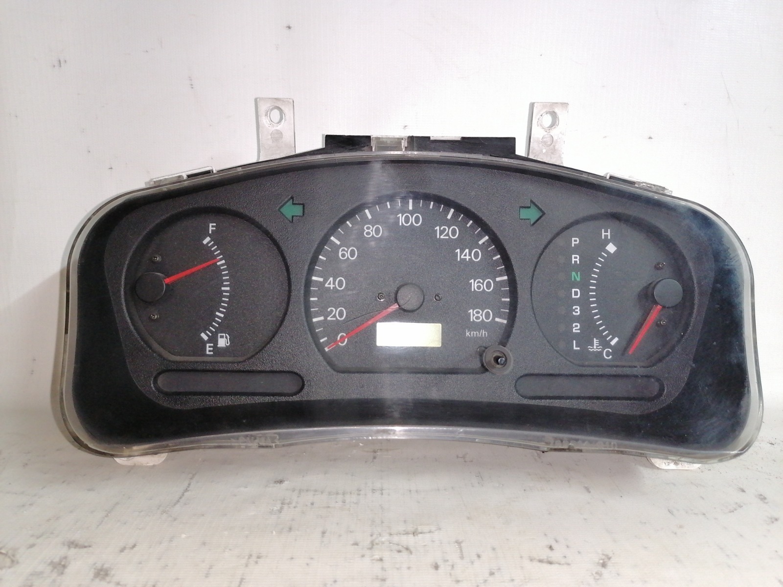 Панель приборов Mitsubishi Lancer CM2A 4G15 1999 (б/у)