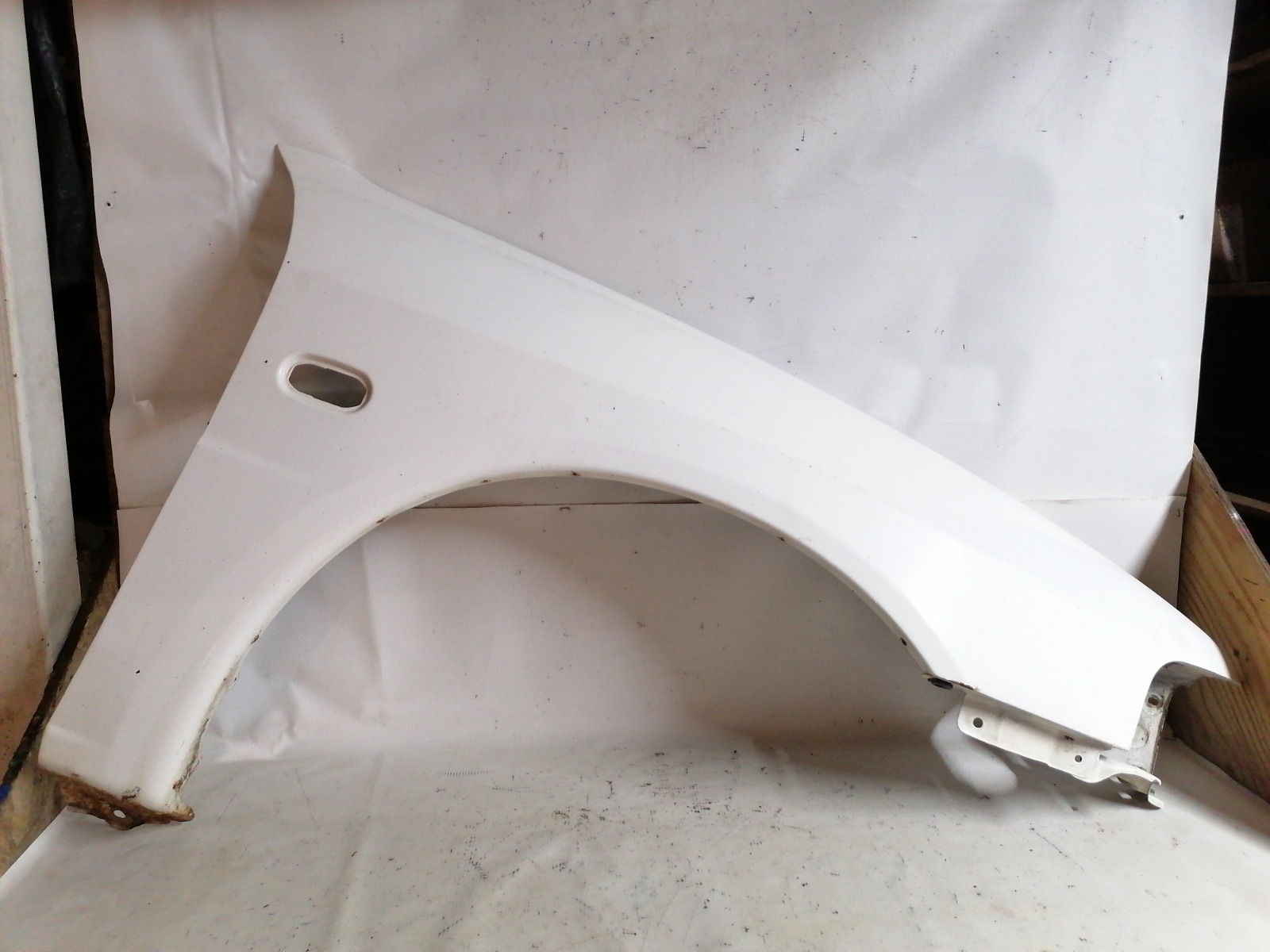 Крыло Mitsubishi Lancer CM2A 4G15 1999 переднее правое (б/у)