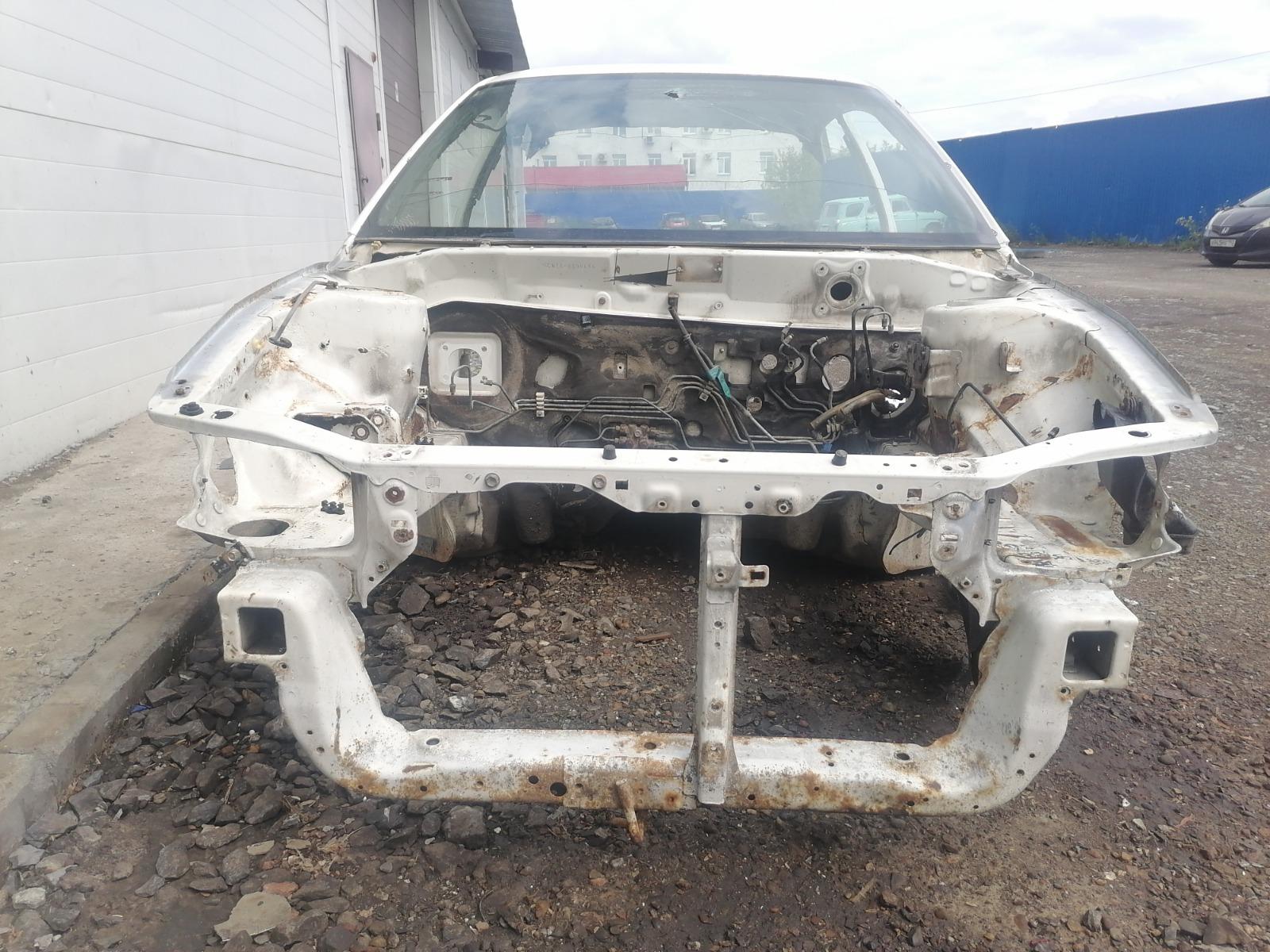 Рамка радиатора Mitsubishi Lancer CM2A 4G15 1999 (б/у)