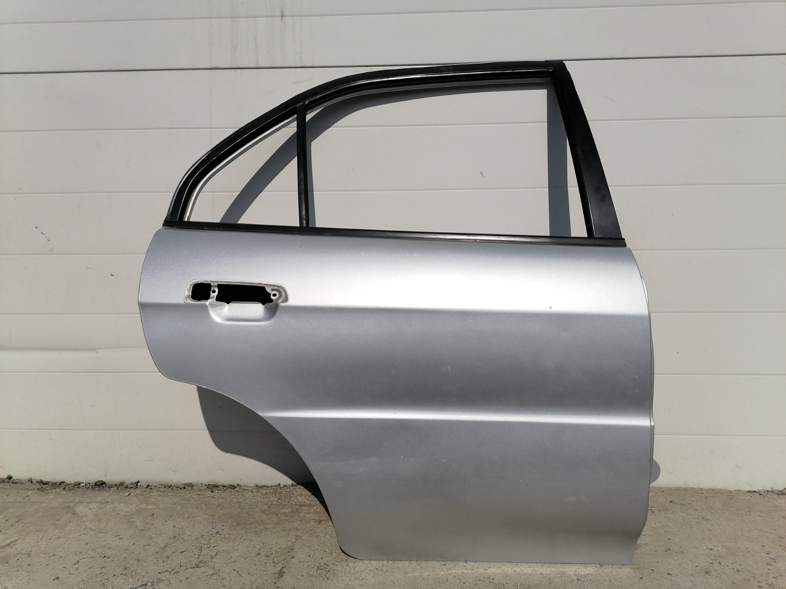 Дверь Mitsubishi Mirage CK2A 4G15 2000 задняя правая (б/у)