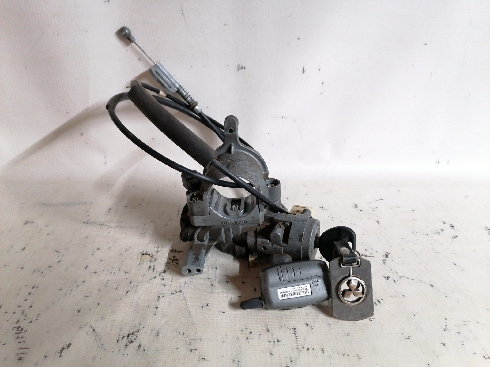 Замок зажигания Mitsubishi Lancer CM2A 4G15 1999 (б/у)