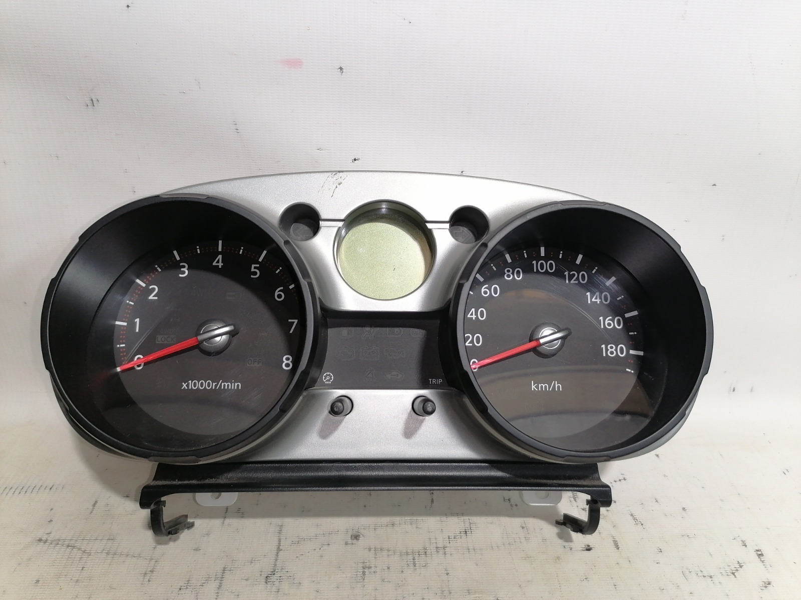 Панель приборов Nissan Qashqai J10 MR20DE 2008 (б/у)