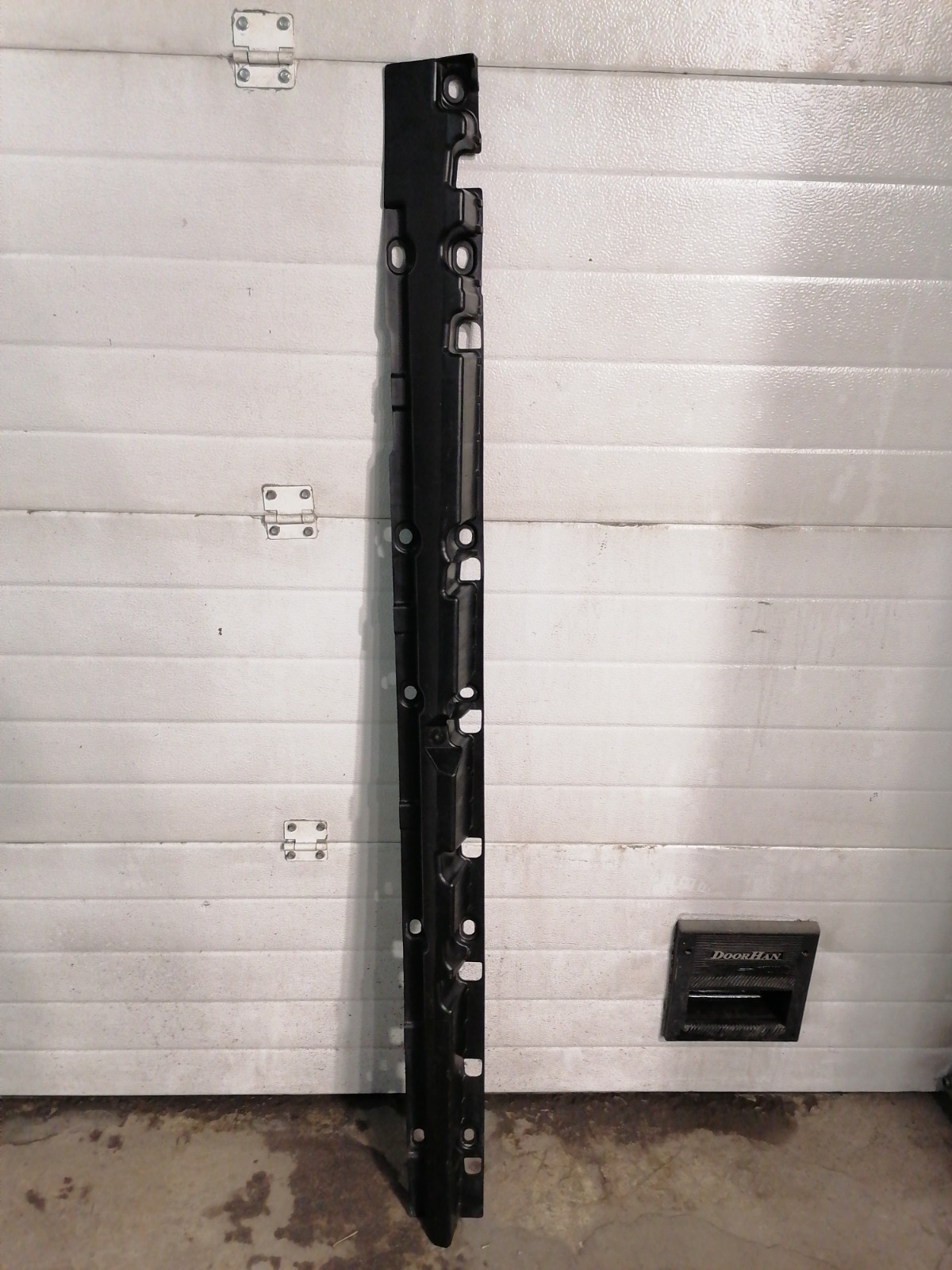 Накладка на порог BMW X6 E71 N54B30A 2009 правая (б/у)