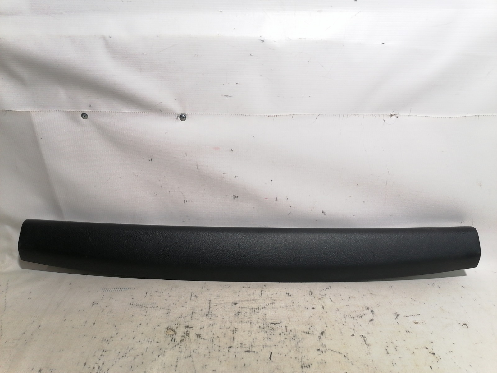 Обшивка двери багажника Mitsubishi Outlander CU2W 4G63 2005 (б/у)