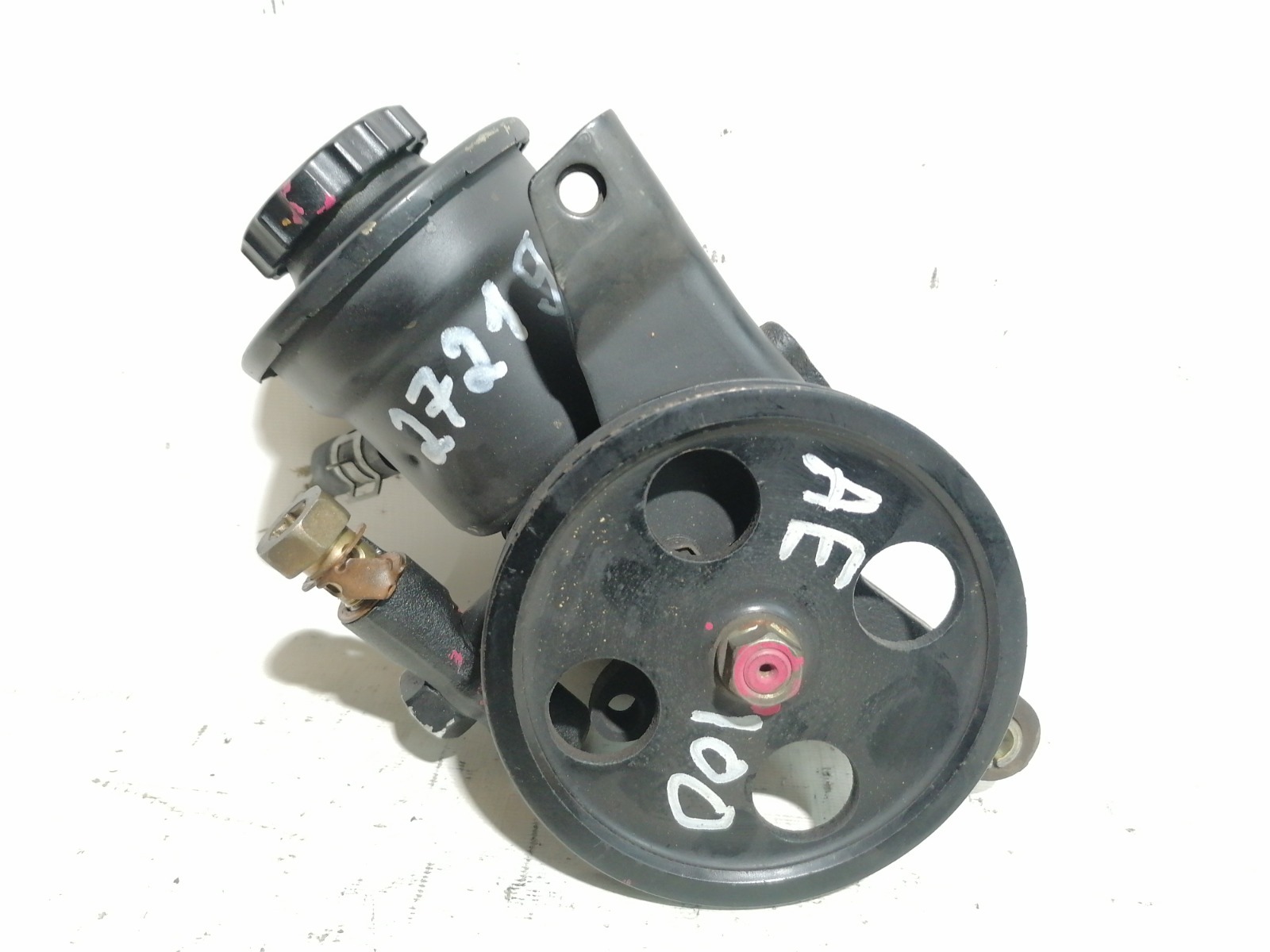 Насос гидроусилителя Toyota Corolla AE100 5AFE 1991 (б/у)