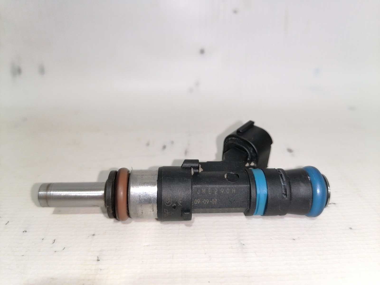 Форсунка топливная Mitsubishi Outlander CW5W 4B12 2009 (б/у)