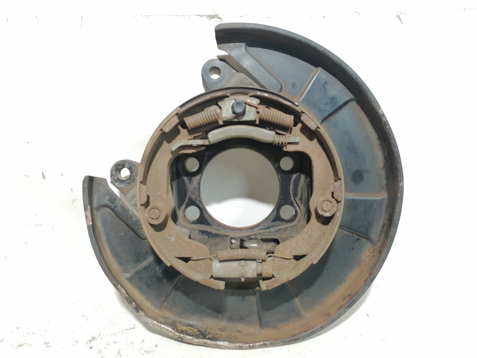 Щиток тормозного механизма Mitsubishi Lancer CY3A 4B10 2008 задний правый (б/у)