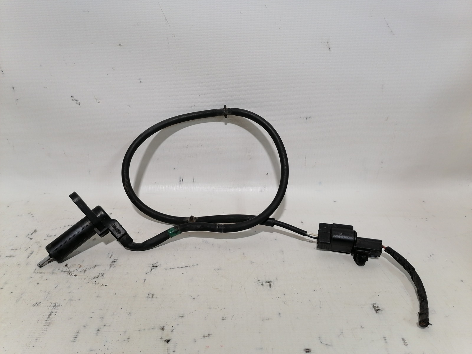 Датчик ABS Mitsubishi Lancer CS1A 4G18 2003 задний правый (б/у)