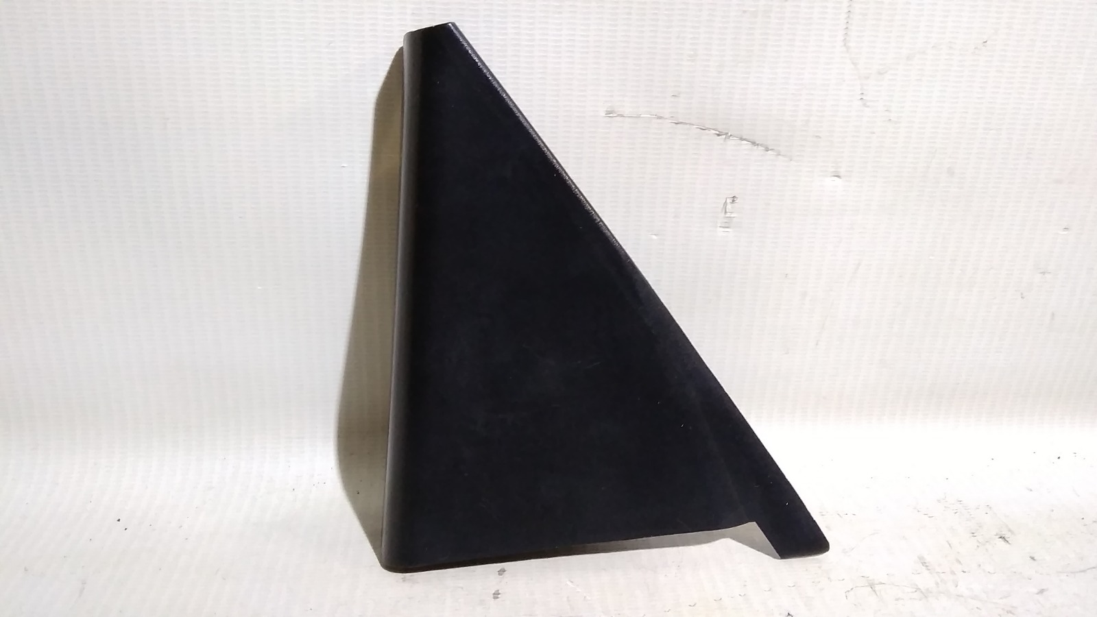 Уголок двери Chevrolet Lacetti J200 F16D3 2003 задний правый (б/у)