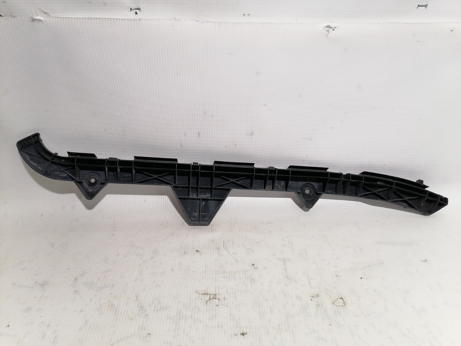 Крепление бампера Toyota Avensis AZT250 2AZFSE 2003 заднее правое (б/у)