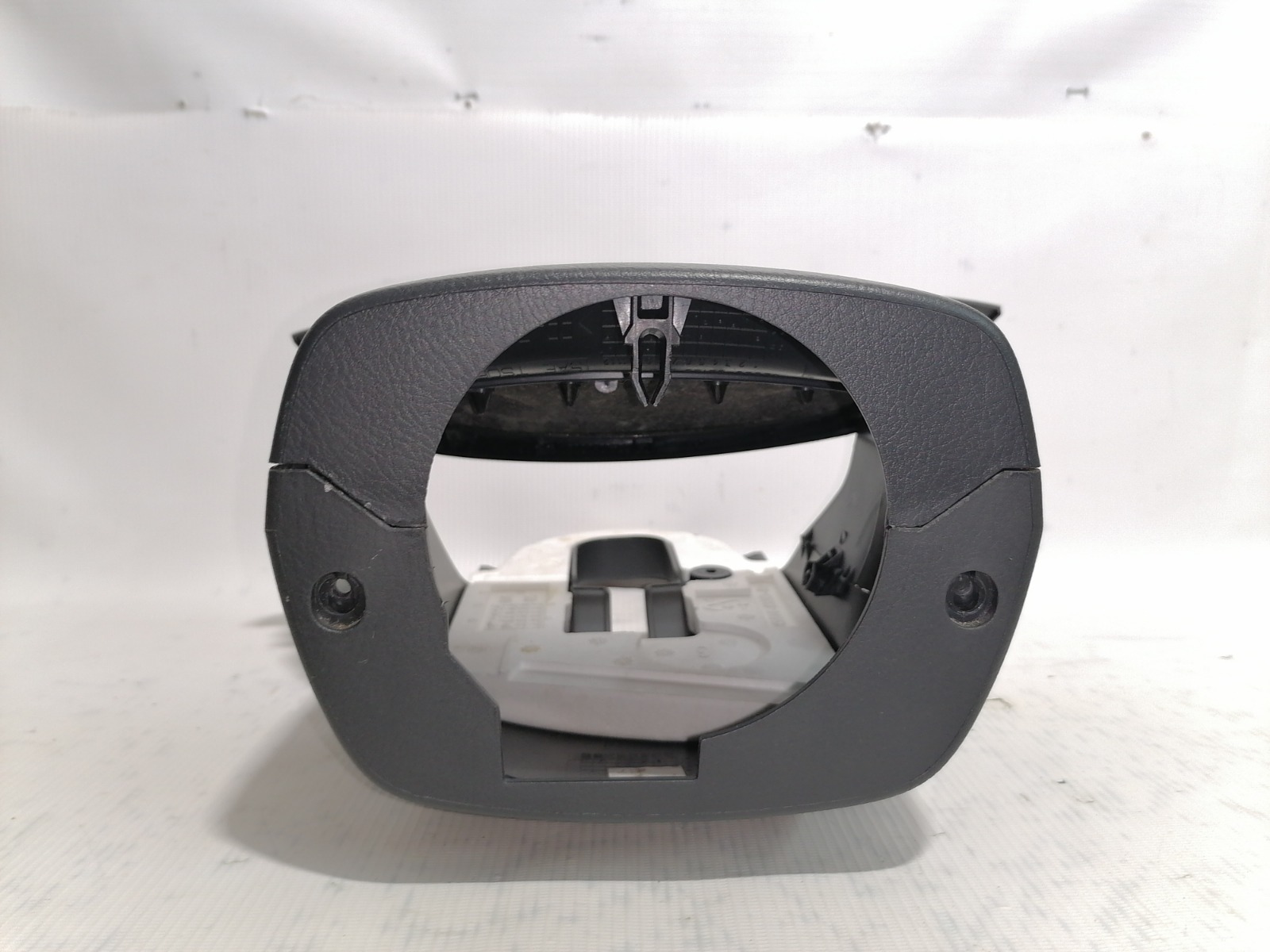 Кожух рулевой колонки Toyota Avensis AZT250 2AZFSE 2003 (б/у)