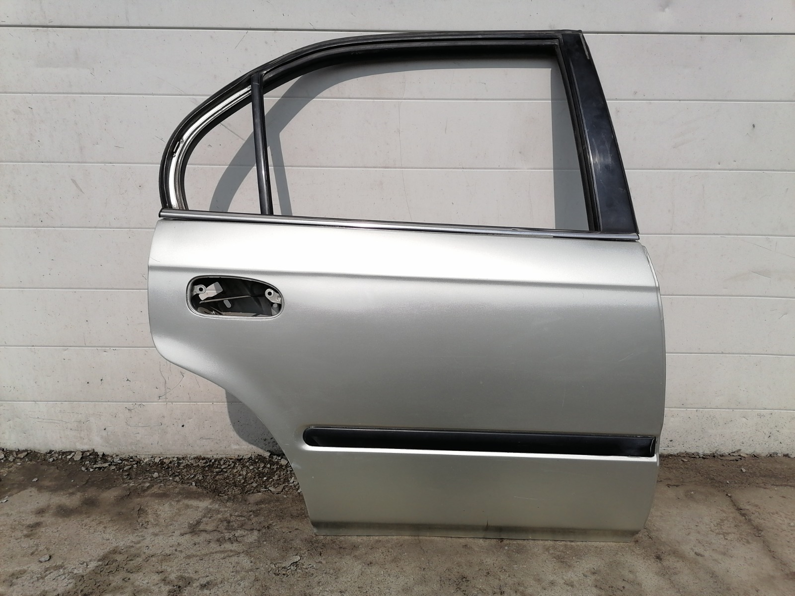 Дверь Honda Domani MB4 D16A 1997 задняя правая (б/у)