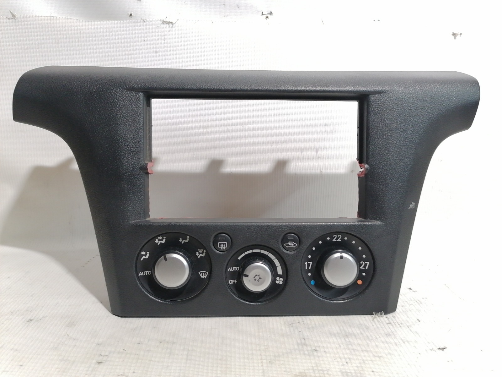Блок управления климат-контролем Mitsubishi Outlander CU2W 4G63T 2003 (б/у)