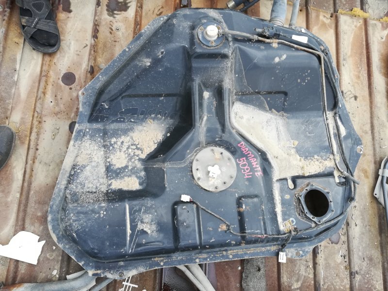 Бак топливный MITSUBISHI DIAMANTE 1990 F31A 6G73 MR342465 Б/У