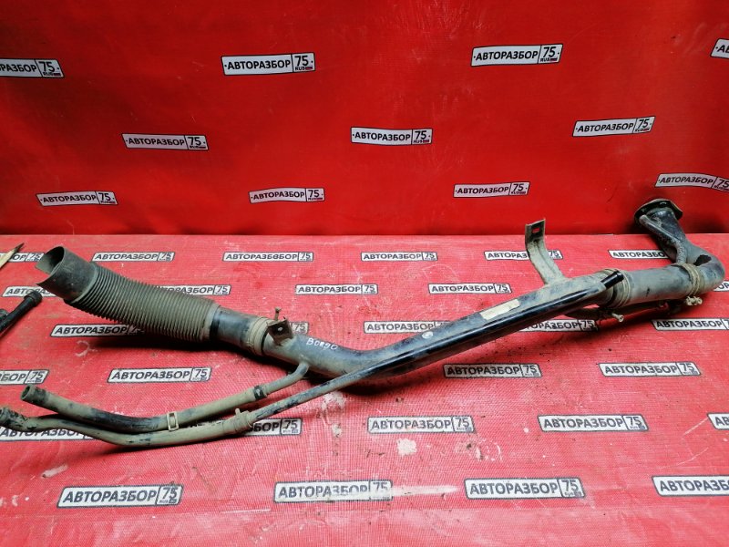 Горловина топливного бака MAZDA BONGO SK82L F8 S41A42210A Б/У