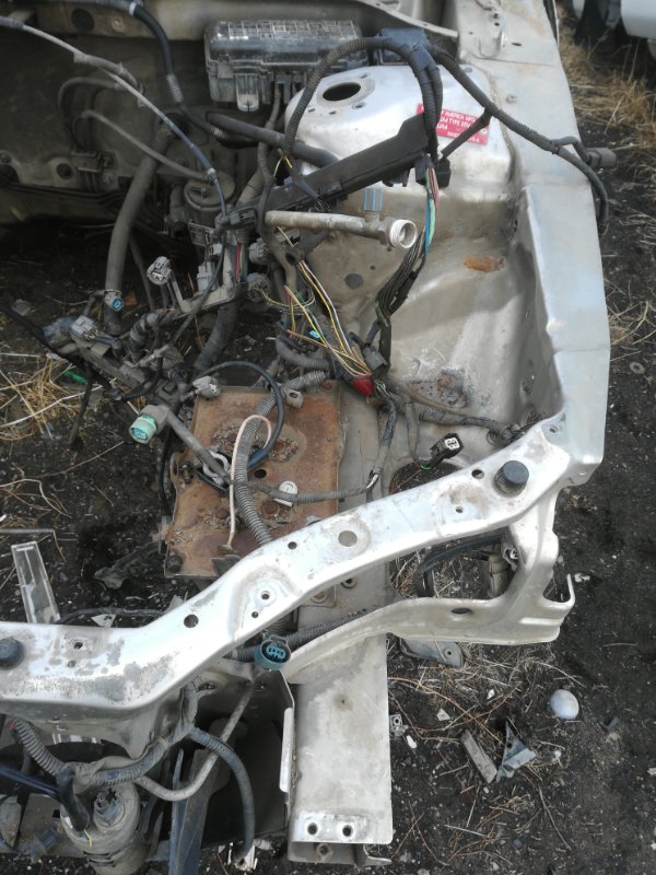 Часть кузова HONDA SABER UA4 J25A