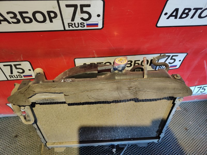 Радиатор охлаждения двигателя DELICA Радиатор охлаждения двигателя DELICA