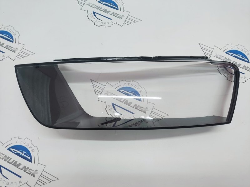 Стекло фары левое Audi Q3 2014-2018 8U 8U0941005C новая