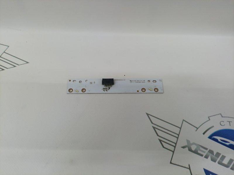 Запчасть плата дальнего света передняя правая Audi Q7 2015 4M 10000049452-02 Б/У Плата дальнего света передняя правая Audi Q7 2015 4M 10000049452-02 Б/У