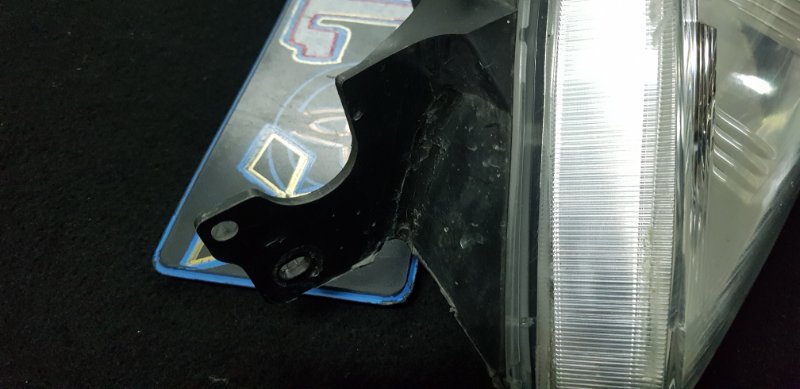 Фара передняя левая Lancer 9 2005 4G18 Фара передняя левая Lancer 9 2005 4G18