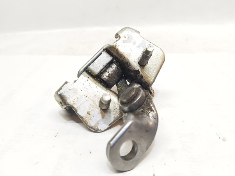 Ограничитель двери Renault Duster H79 H4M738 Ограничитель двери Renault Duster H79 H4M738