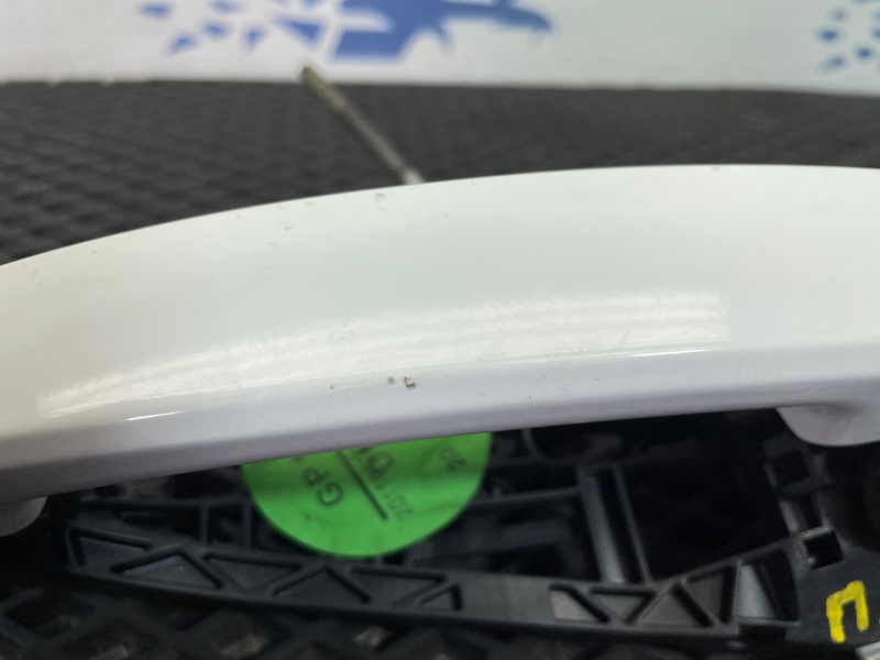 Кронштейн ручки передний правый Cruze 2012 F16D4