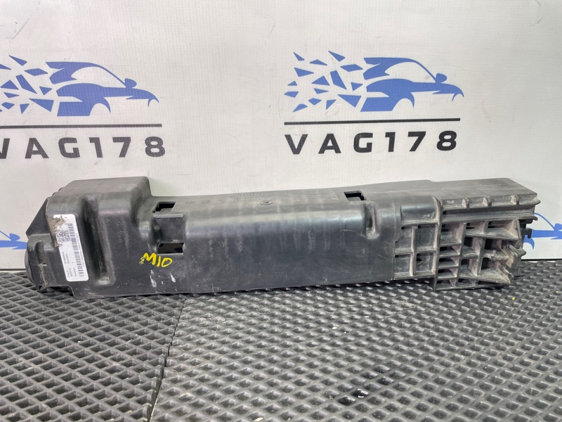 Кронштейн радиатора правый BMW X3 2011 F25 N47N 2.0d 17117593839 контрактная