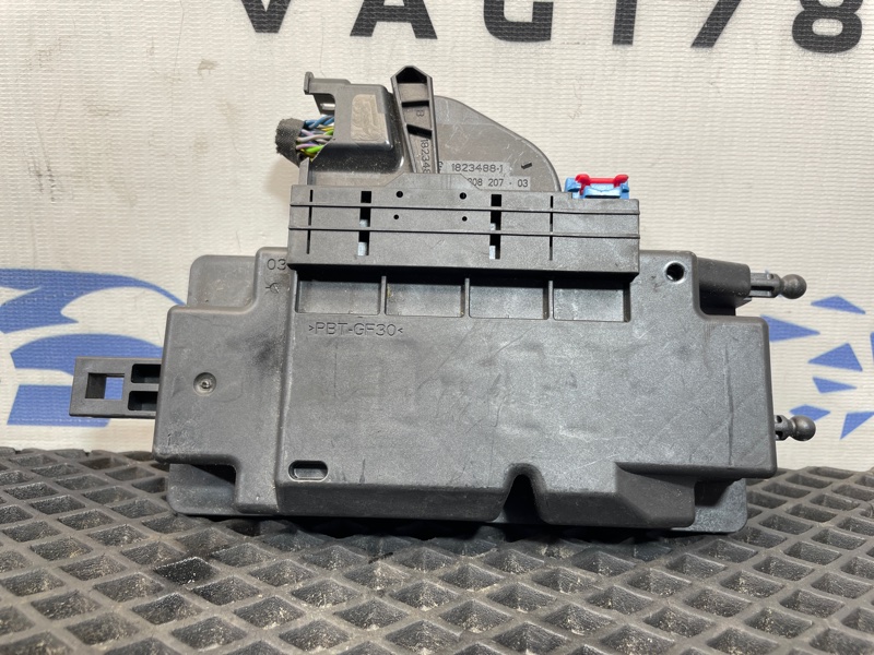 Блок управления AIR BAG X3 2011 F25 N47N 2.0d
