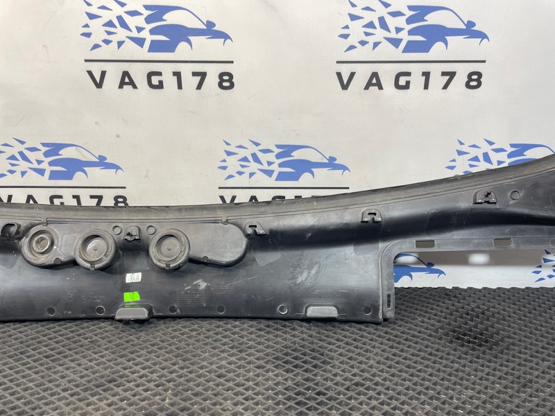 Решетка под лобовое стекло X3 2011 F25 N47N 2.0d