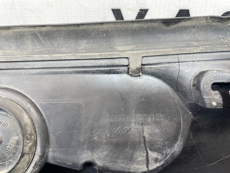 Решетка под лобовое стекло X3 2011 F25 N47N 2.0d